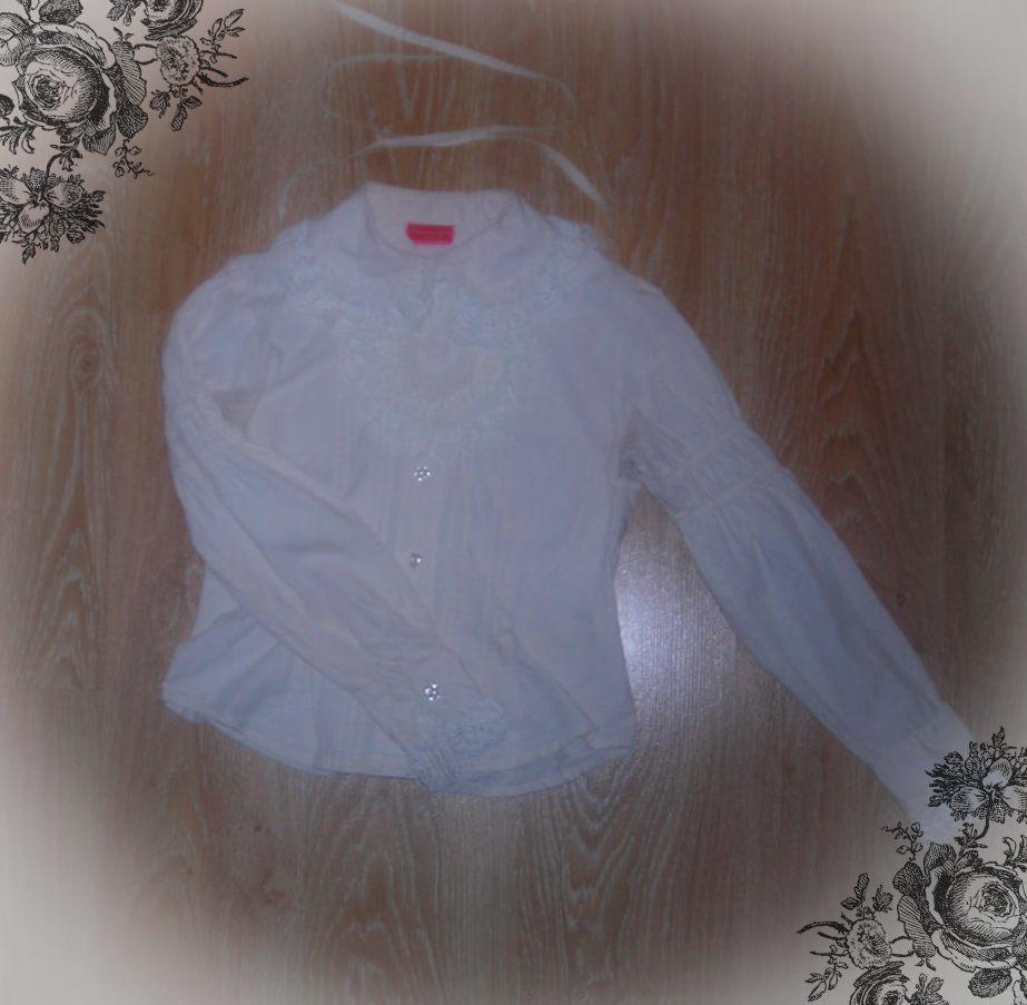 jabot blouse.png