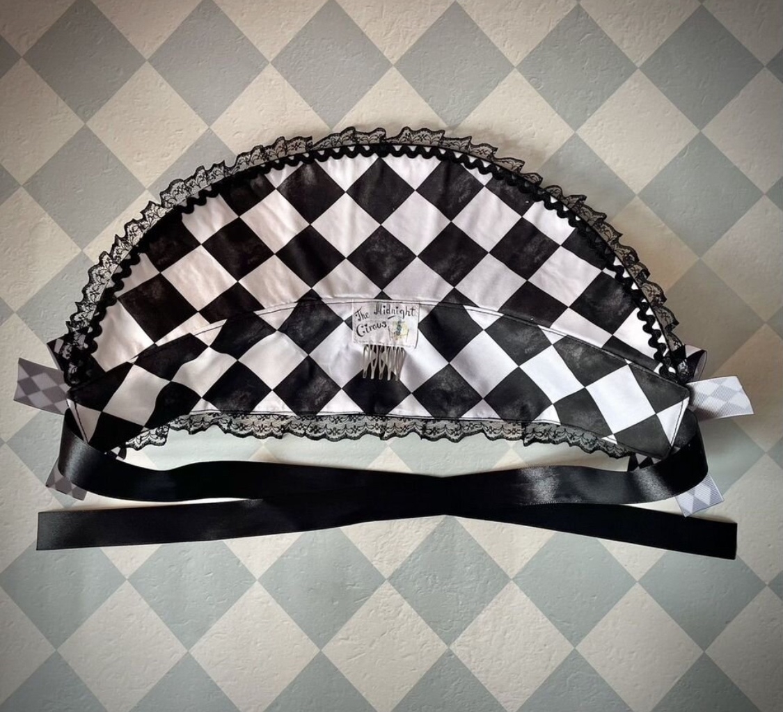 Midnight Circus Diamond Bonnet